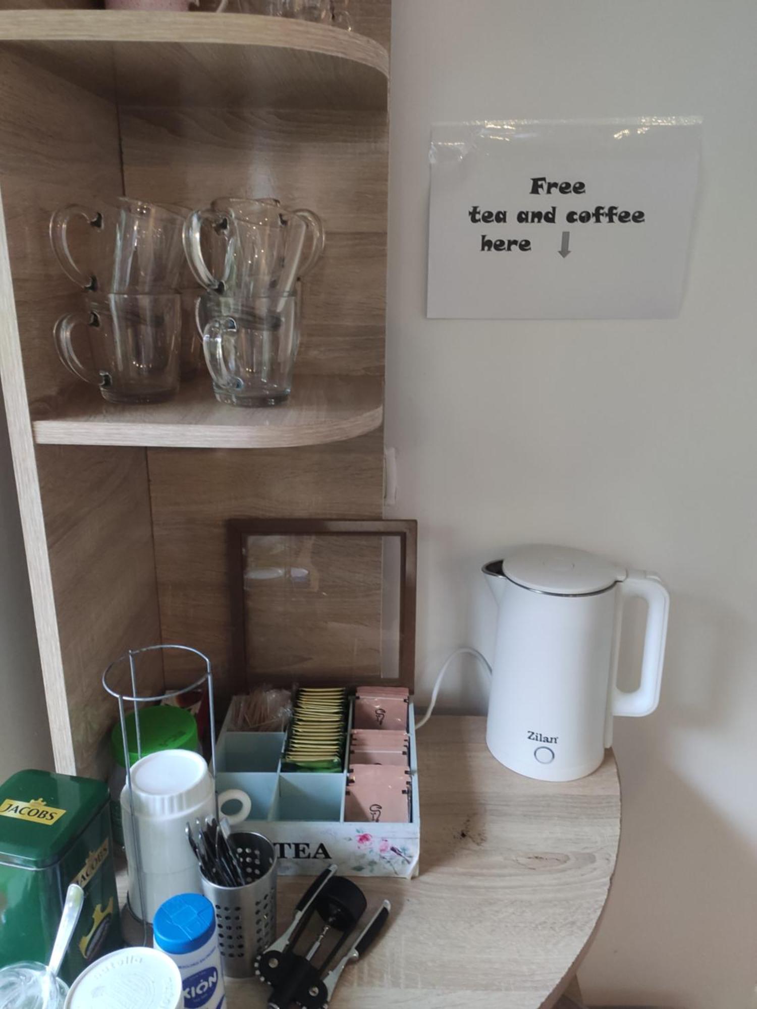 Family Нotel Banuri 库塔伊西 外观 照片