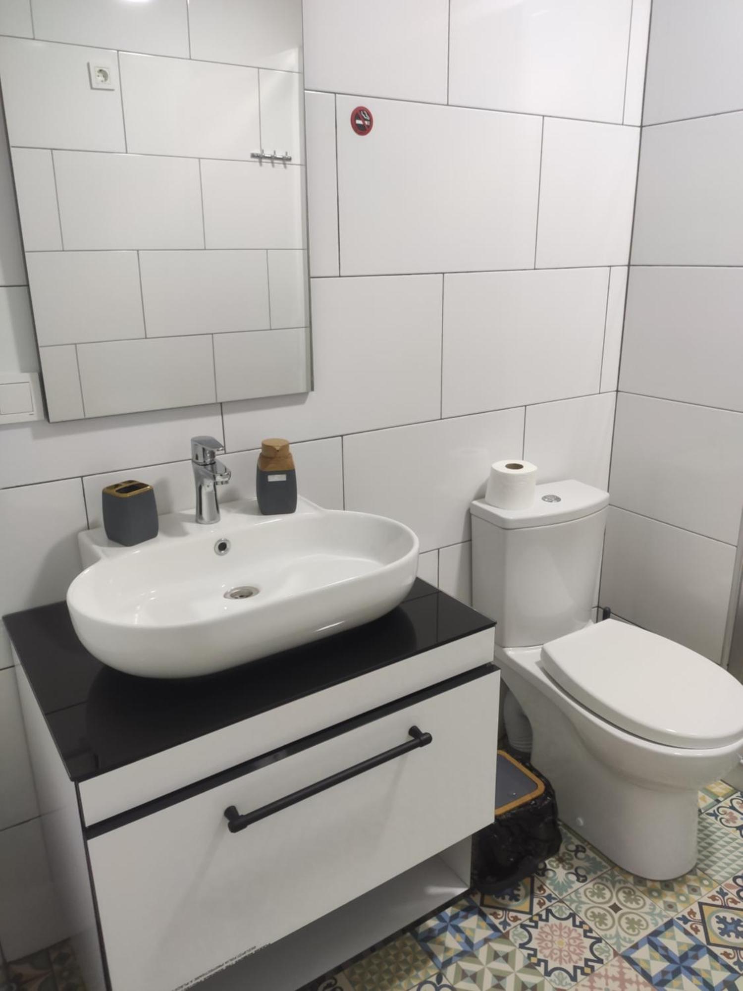 Family Нotel Banuri 库塔伊西 外观 照片
